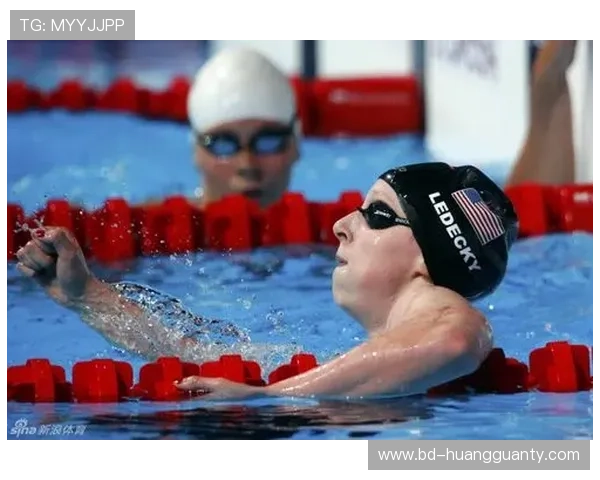 凯蒂·莱德基本来泳池就是仙女转世，谁想到她私下连外卖都点最便宜那款？