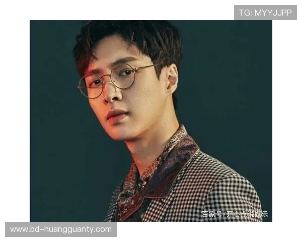 冯彦哲比赛后直接换睡衣？这生活节奏活脱脱明星下班样儿！