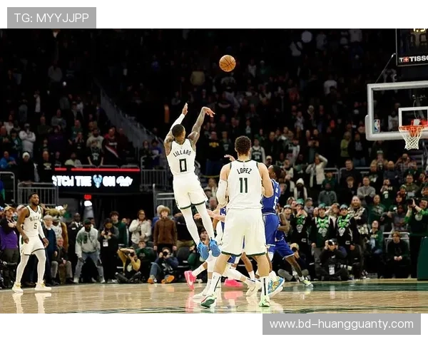 利拉德三分无球跑动提升关键时刻得分效率